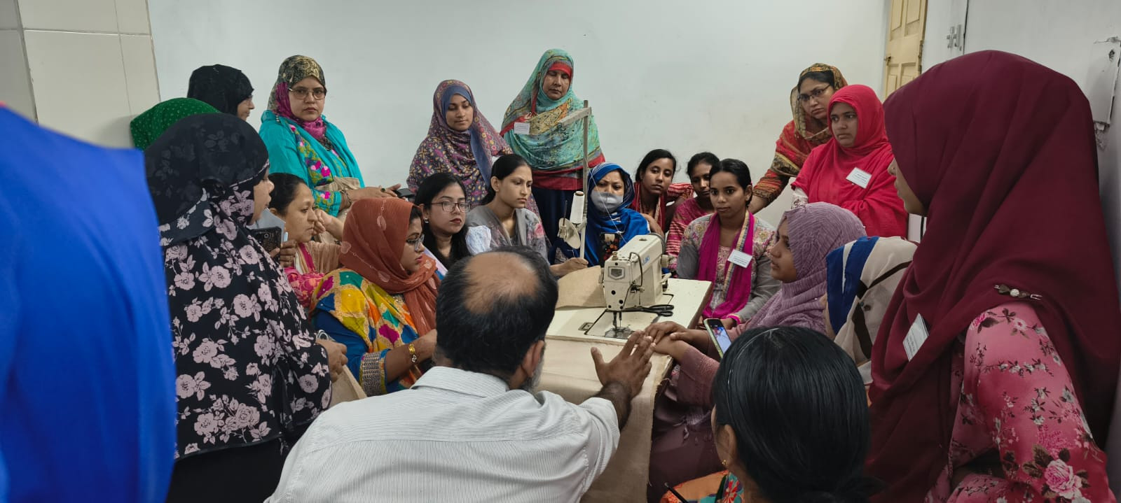 ৫ দিনব্যাপী ‘‘বহুমুখী পাটজাত পণ্য তৈরী” বিষয়ক প্রশিক্ষণ-২০২৬ চেম্বার ভবনে অনুষ্ঠিত